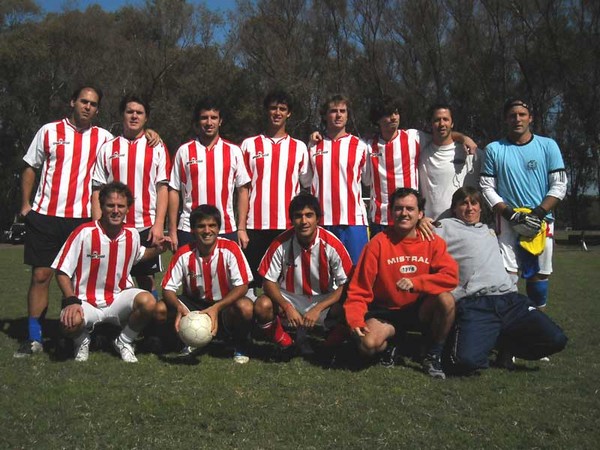 A CONTRA B