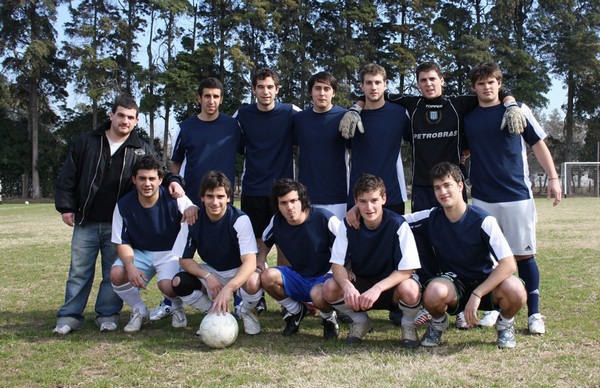 LARESTO F.C.